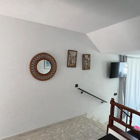 Fantastic Playa De Americas Feriehus Arona (Tenerife)